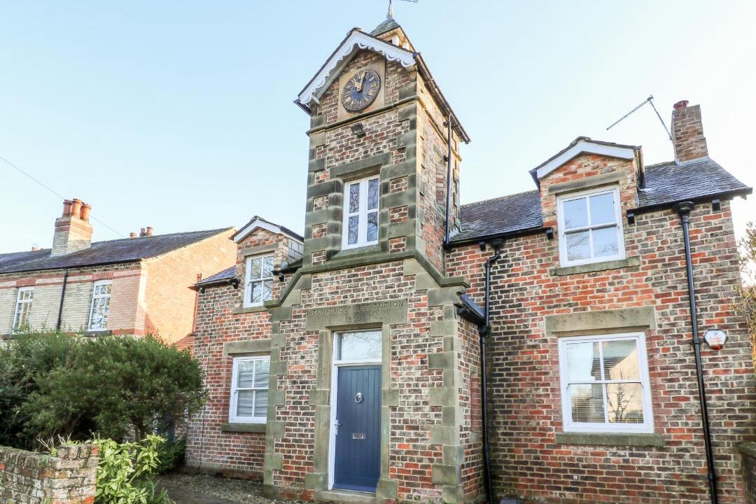 Photo of Buildings in Ripley