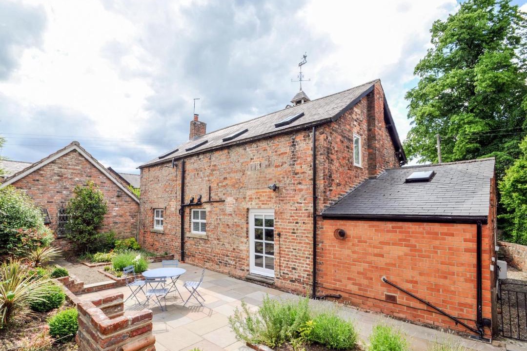Photo of Buildings in Ripley