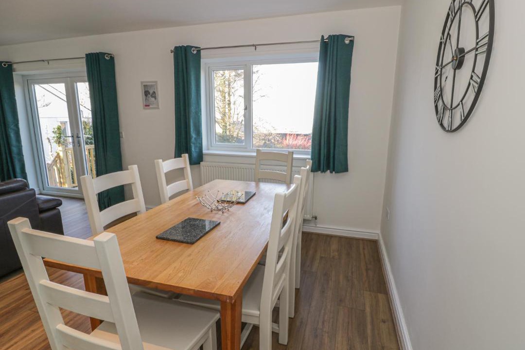 Photo of Others in Dinas