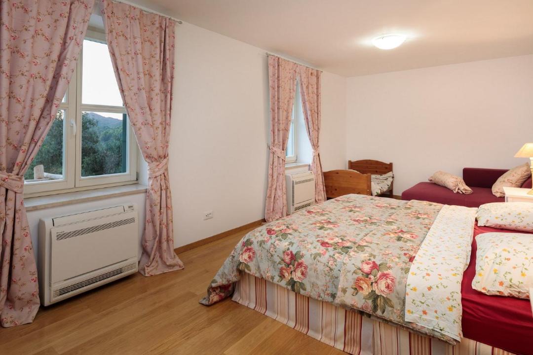 Photo of Bedroom in Sudurad