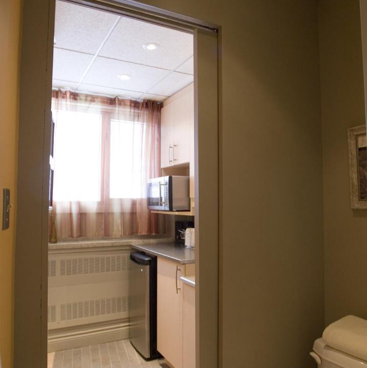 Photo of Bathroom in Cote-Des-Neiges—Notre-Dame-De-Grace