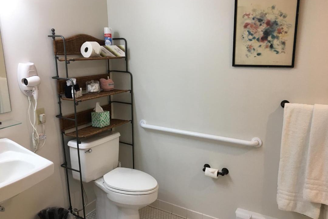 Photo of Bathroom in McHenry