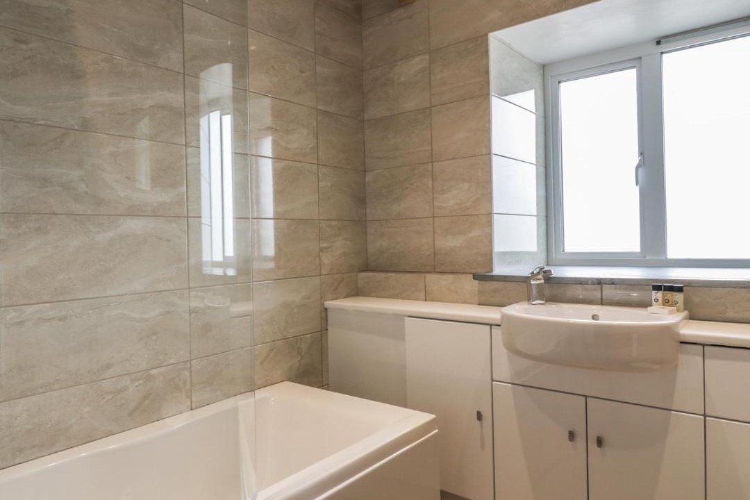 Photo of Bathroom in Caerhays