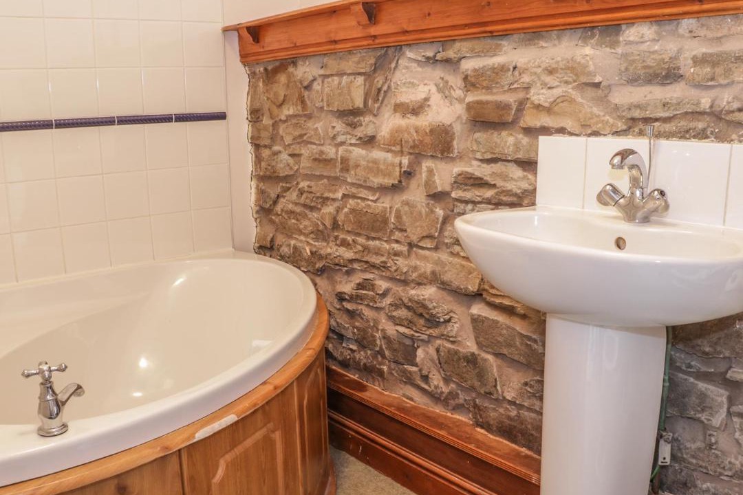 Photo of Bathroom in Felindre