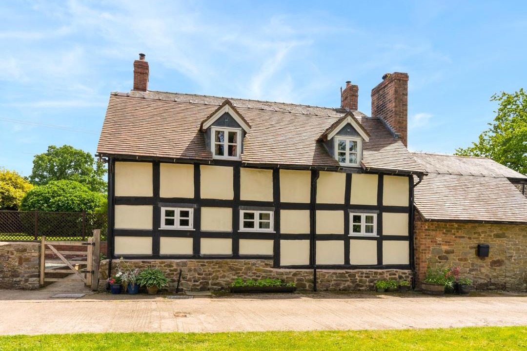 Photo of Buildings in Angelbank