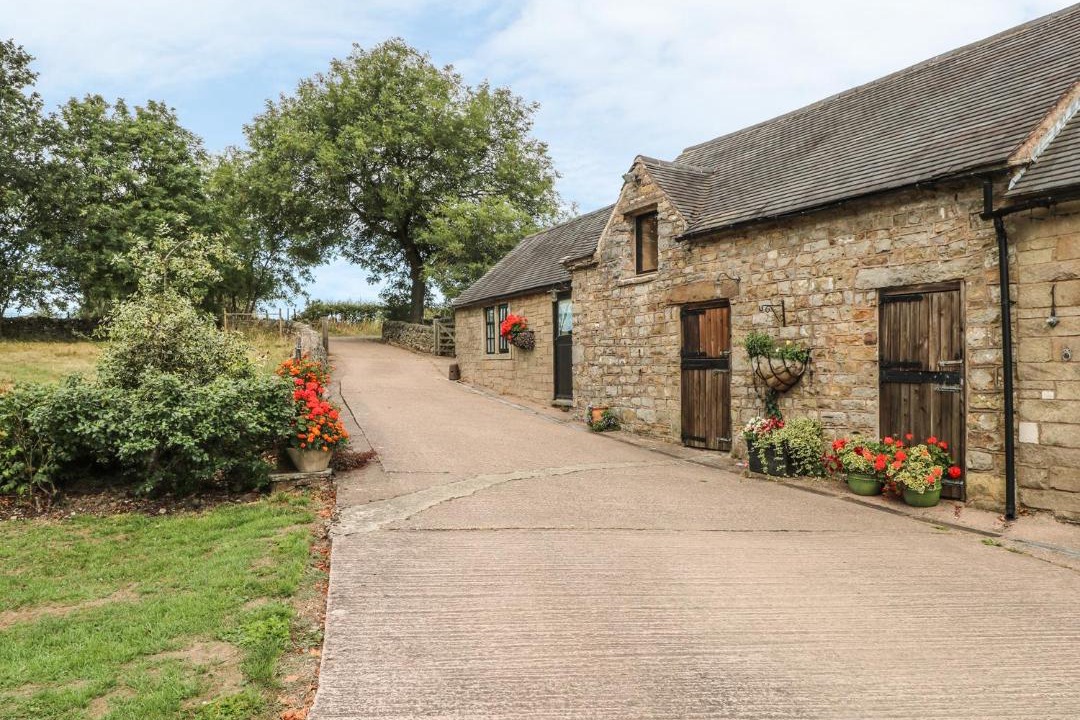 Photo of Buildings in Winkhill