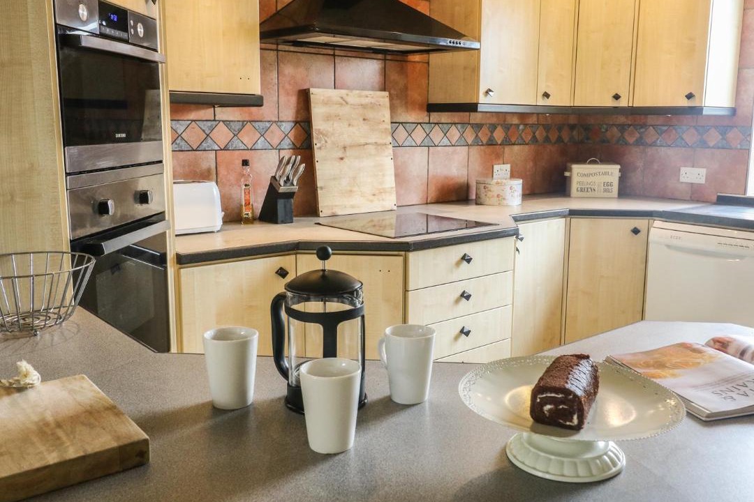 Photo of Kitchen in Fence