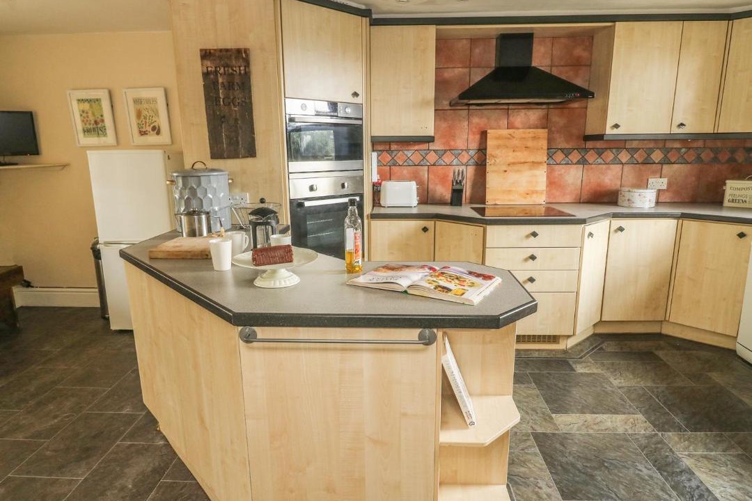 Photo of Kitchen in Fence