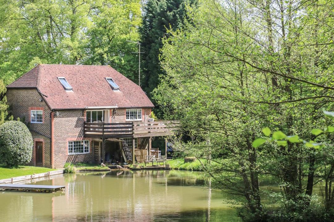 Photo of Buildings in Crawley Down