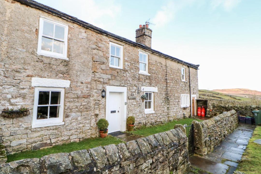 Photo of Others in Low Row