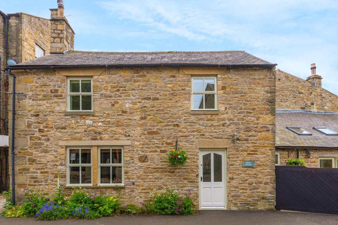 Photo of Others in Catton