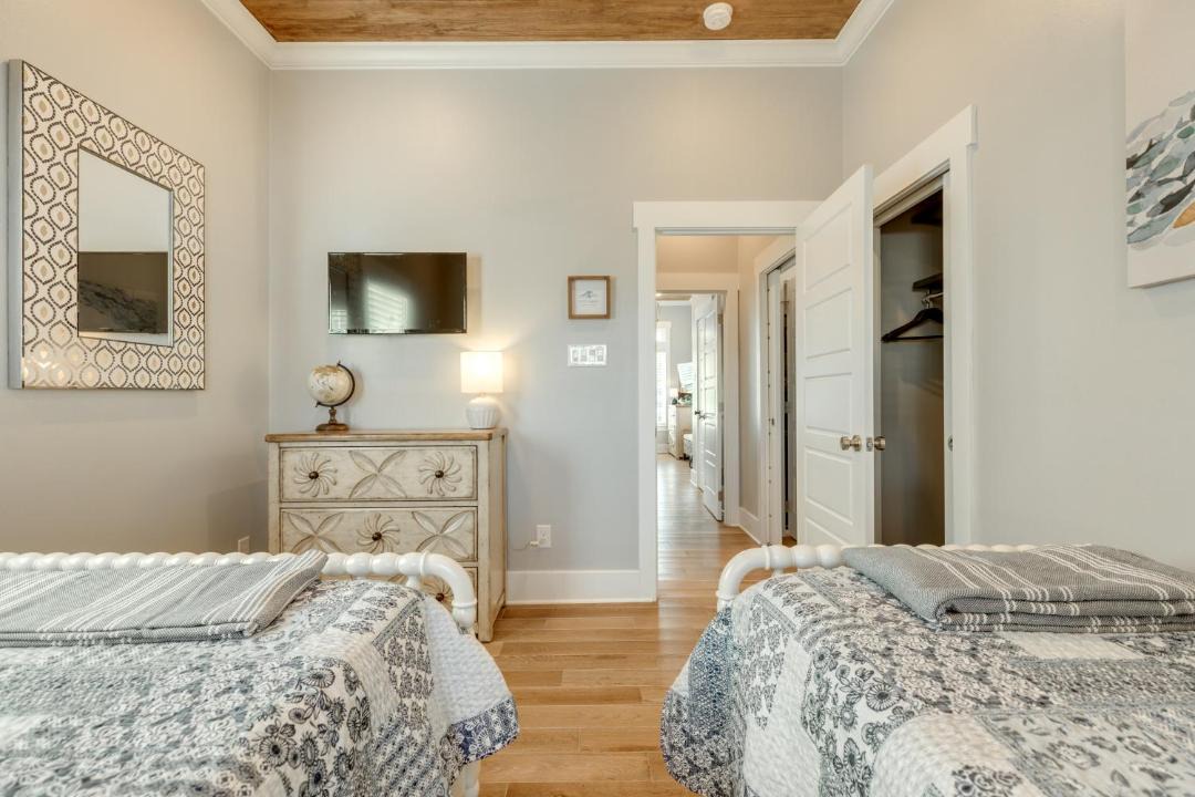 Photo of Bedroom in Galveston