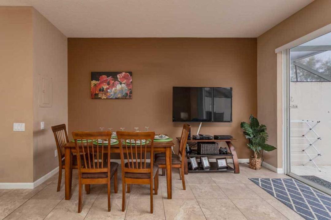 Photo of Livingroom in Windsor Palms