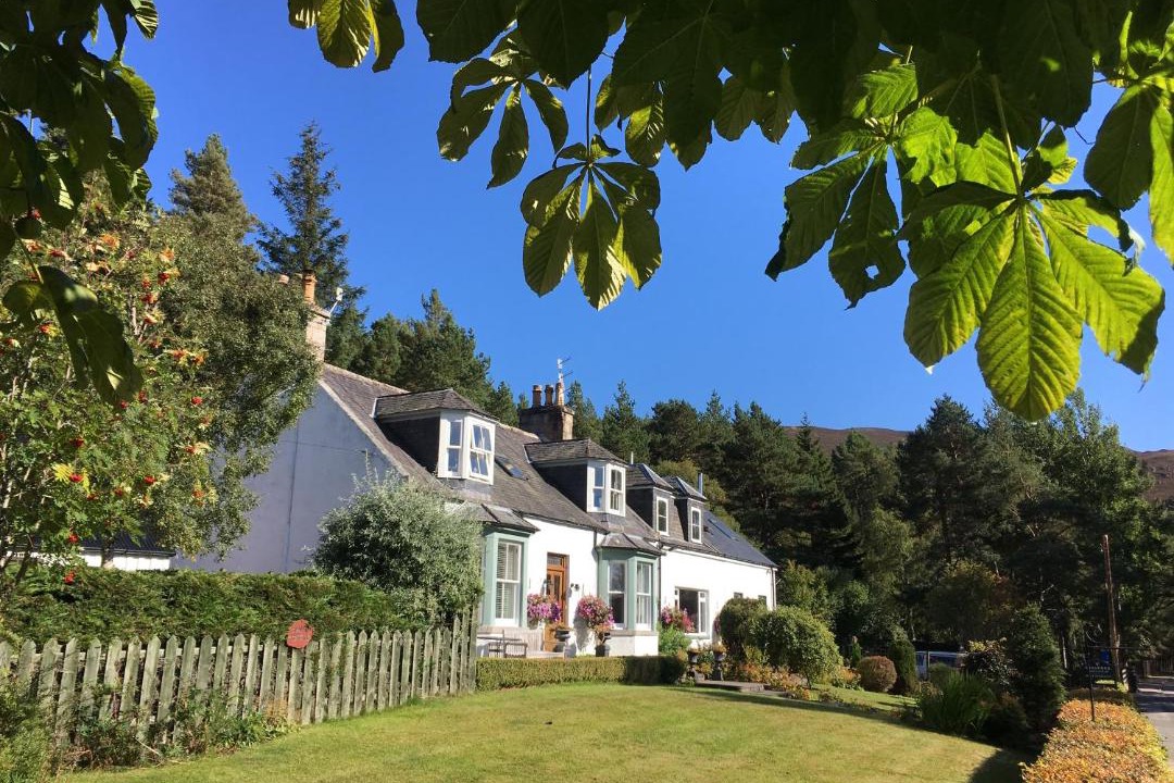 Photo of Others in Braemar