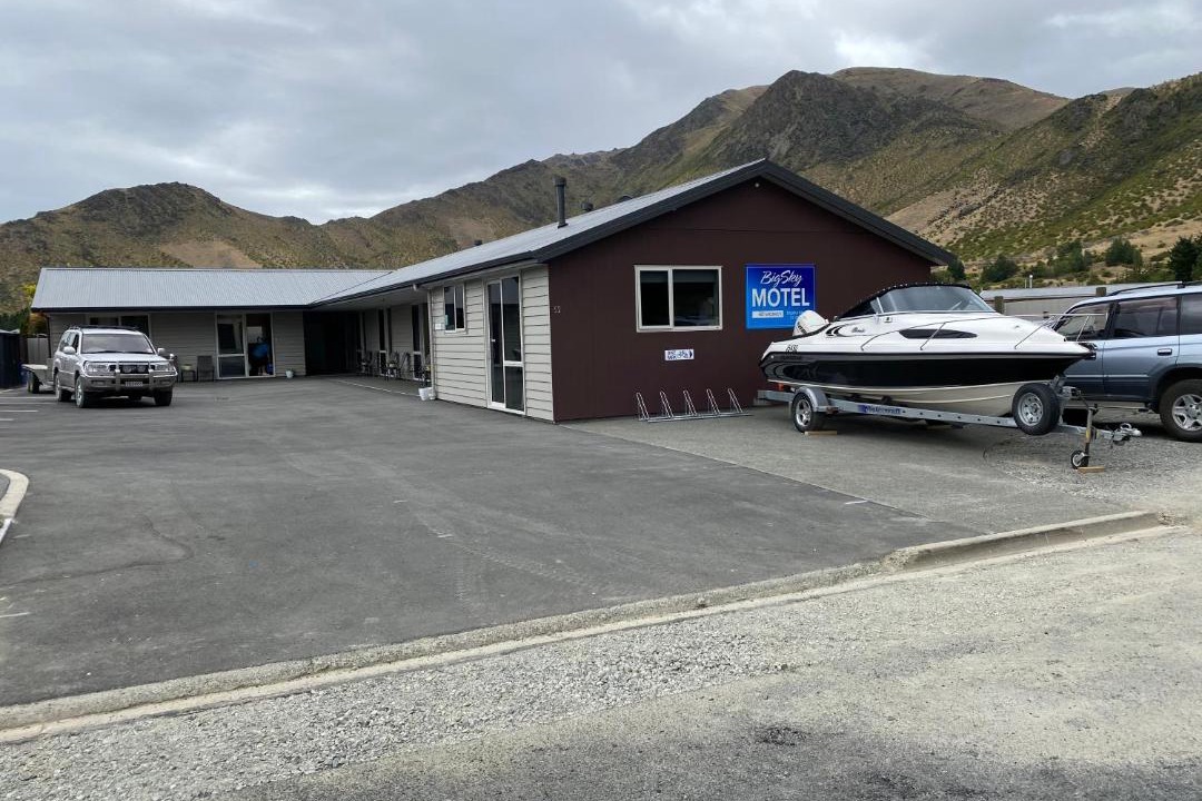 Photo of Others in Omarama