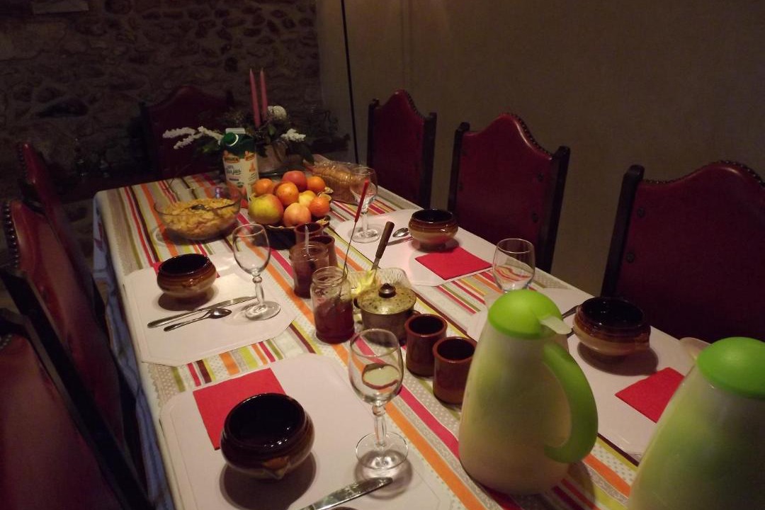 Photo of Others in Ize