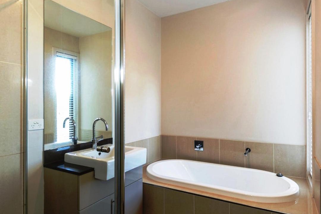 Photo of Bathroom in Lorne