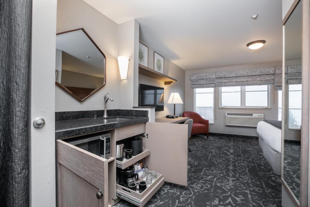 Photo of Others in Lower Queen Anne