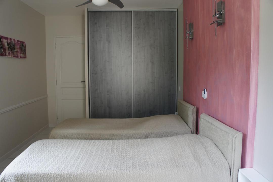 Photo of Bedroom in Loriol-du-Comtat