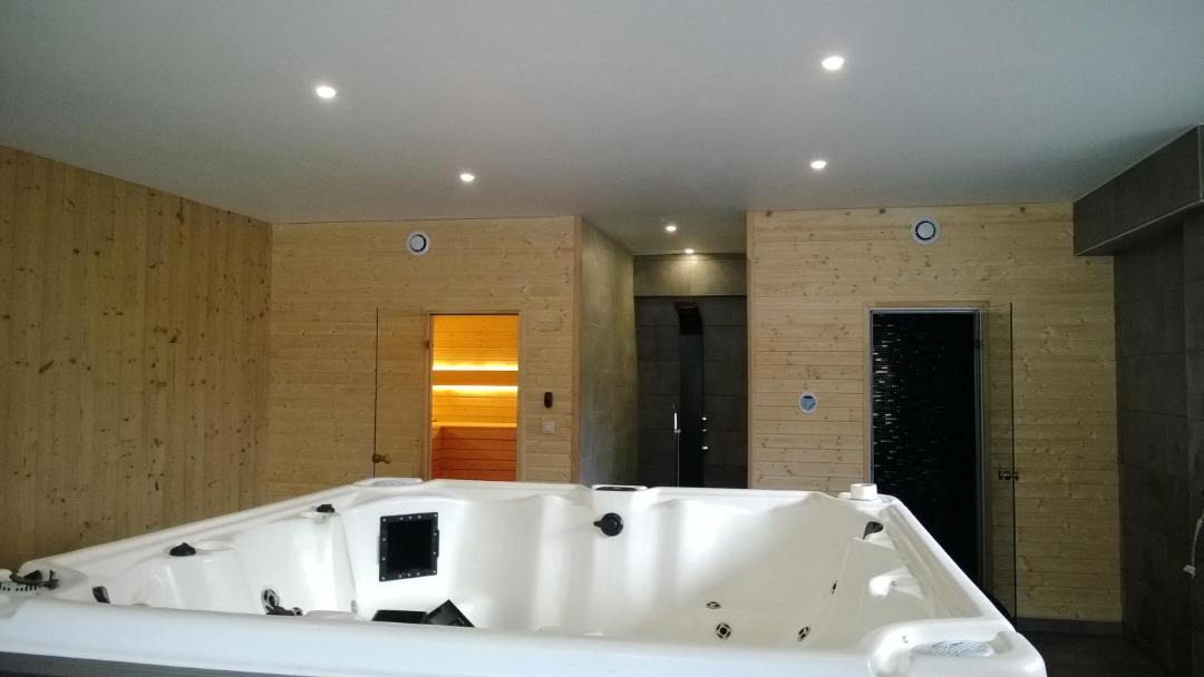 Photo of Others in Praranger