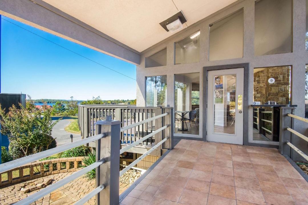 Photo of Patio Balcony in Lake Hamilton