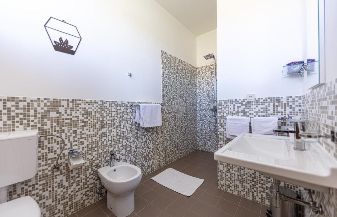 Photo of Bathroom in Rogocana