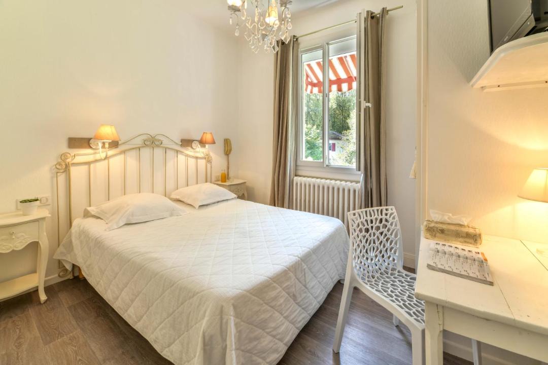 Photo of Others in Amou