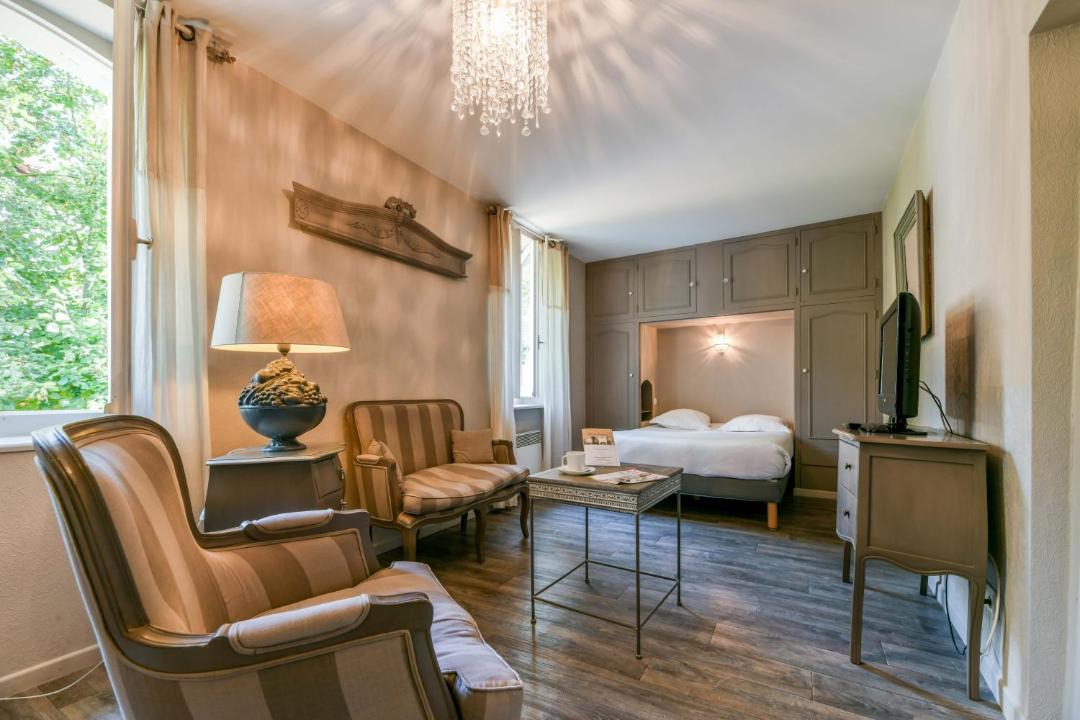 Photo of Others in Amou