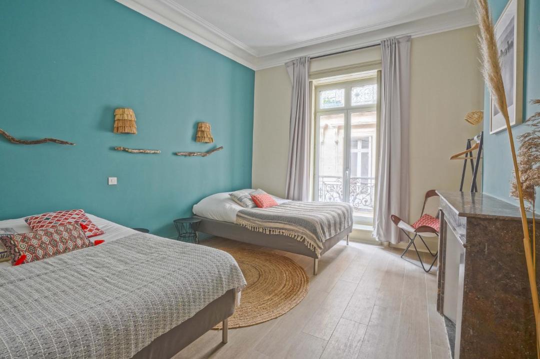 Photo of Bedroom in Comedie