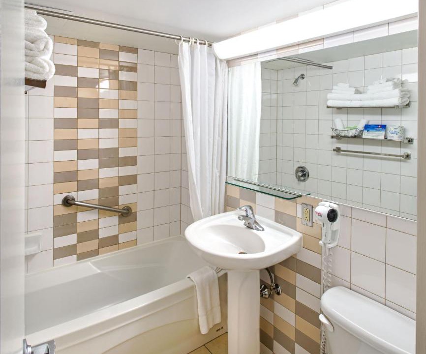 Photo of Bathroom in Milton Park