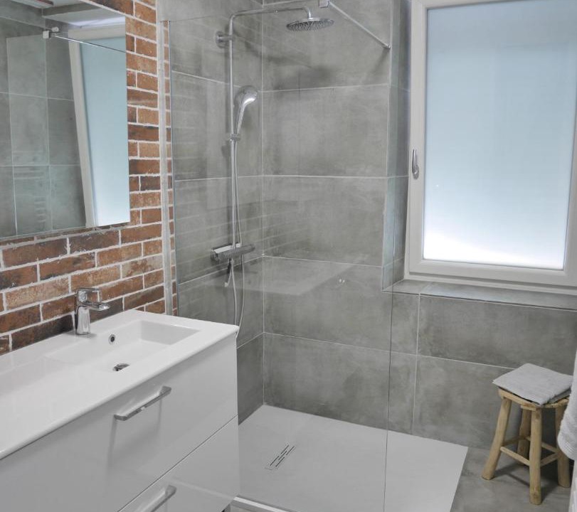 Photo of Bathroom in Seigy