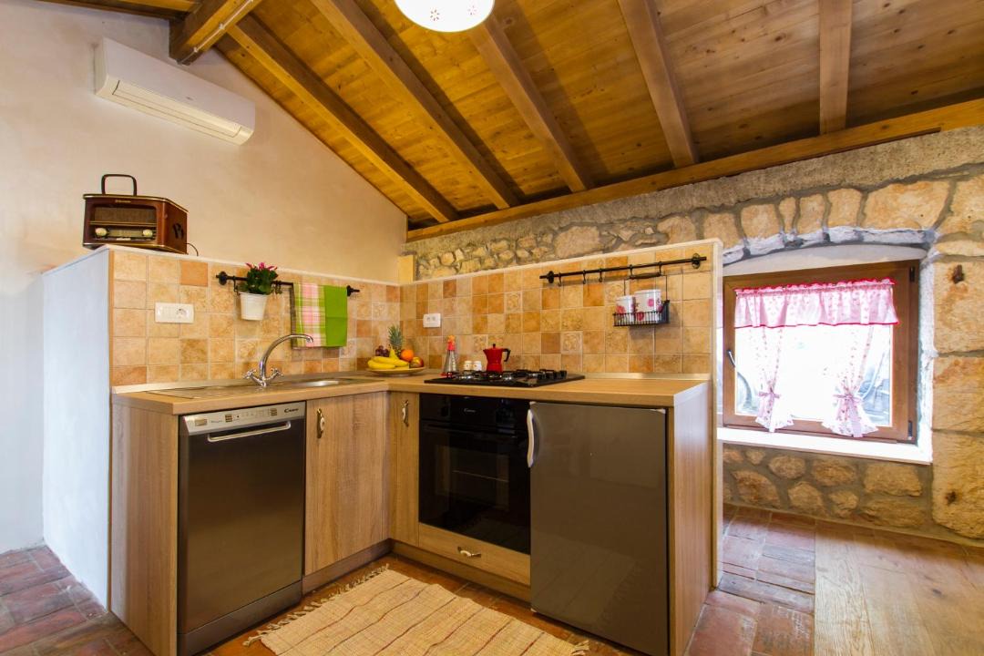 Photo of Kitchen in Brsec