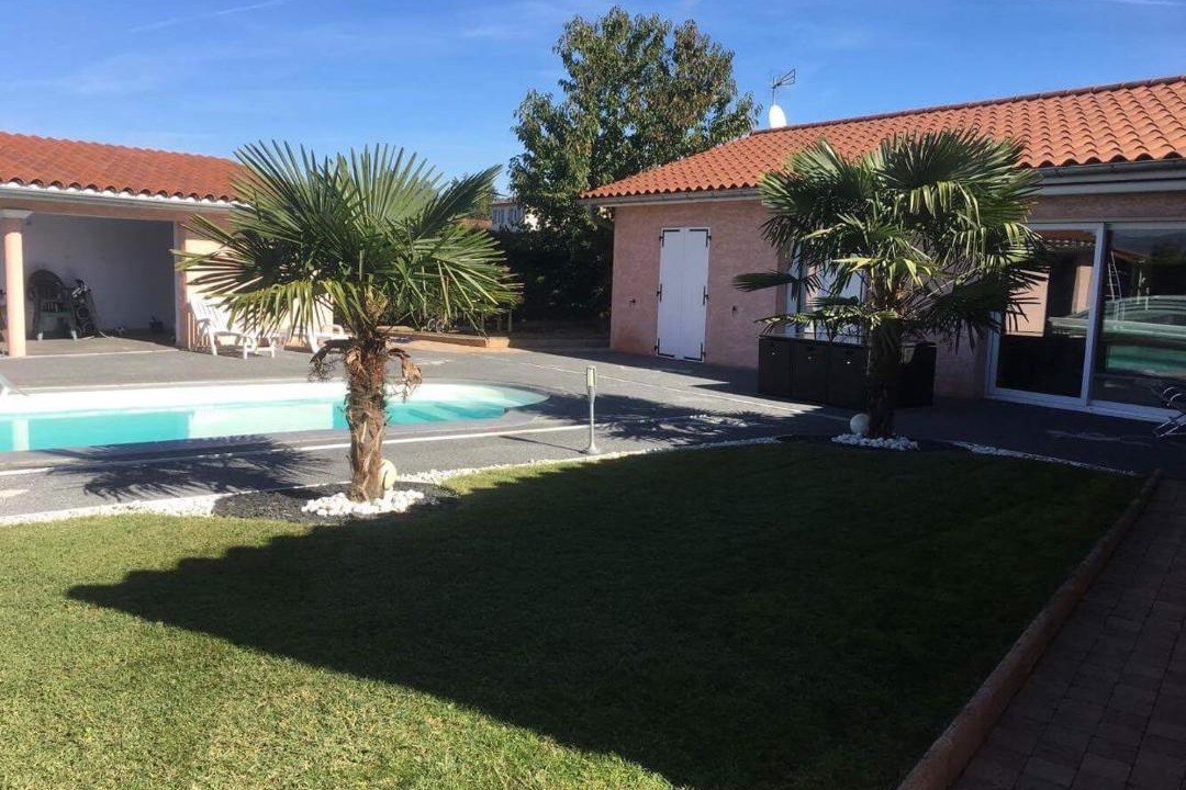 Photo of Others in Montmerle-sur-Saone