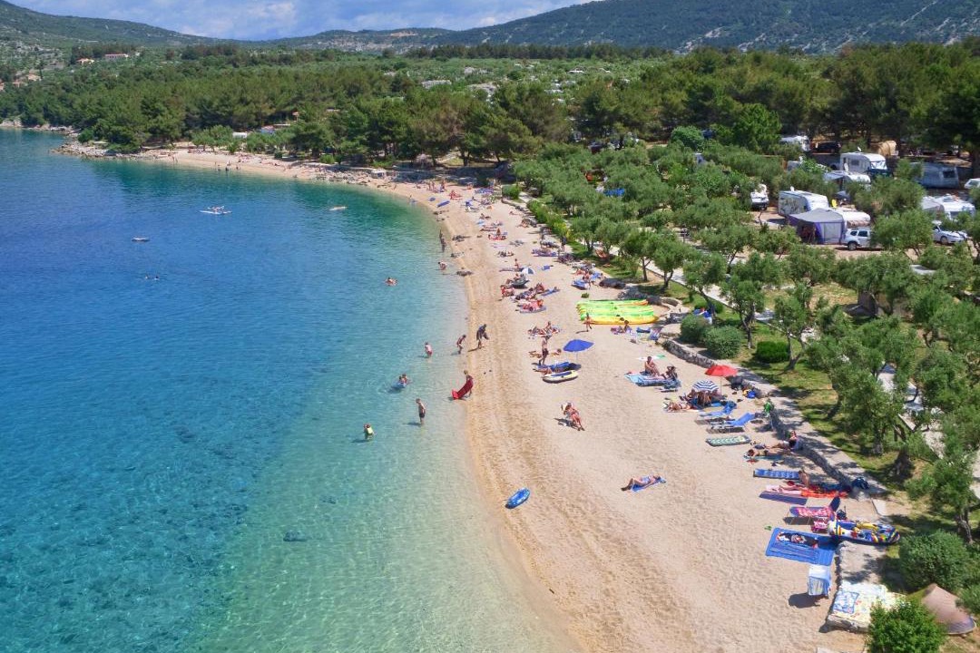 Photo of Others in Cres