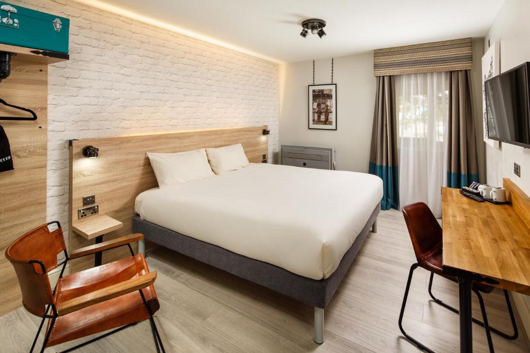 Photo of Bedroom in Oldbury