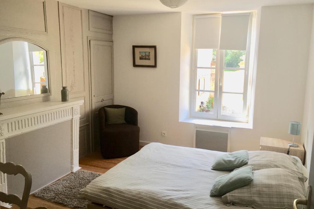 Photo of Others in Commes