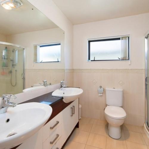 Photo of Bathroom in Greenlane