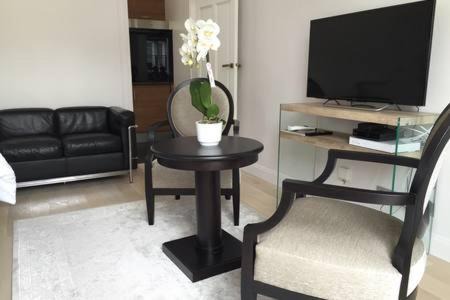 Photo of Livingroom in Faubourg-du-Roule