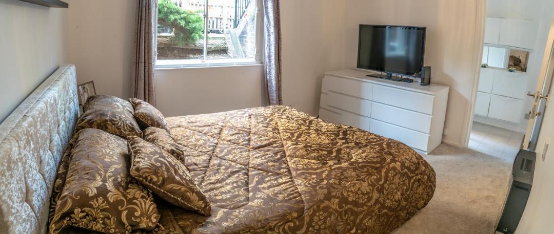 Photo of Bedroom in Chelsea Riverside