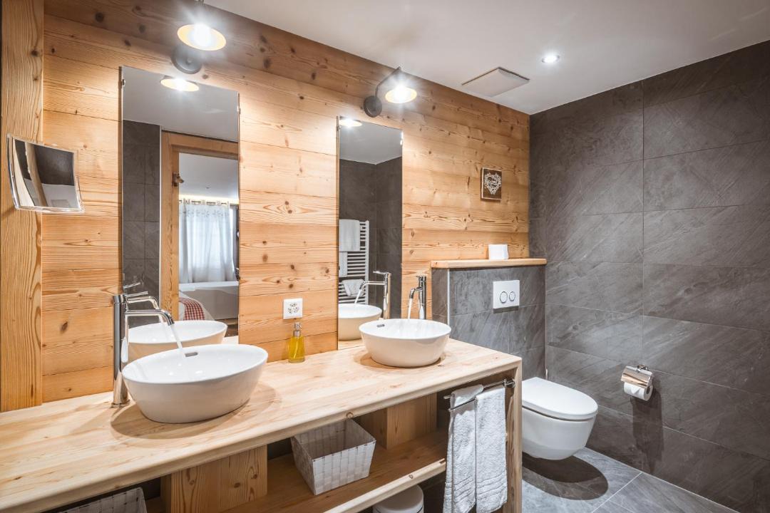 Photo of Bathroom in Champery