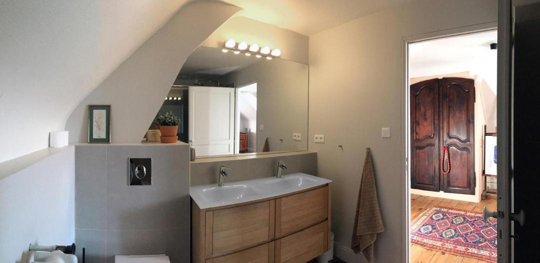 Photo of Bathroom in Saint-Savin