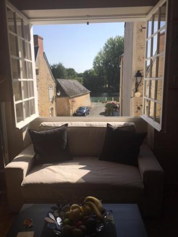 Photo of Others in Avoise