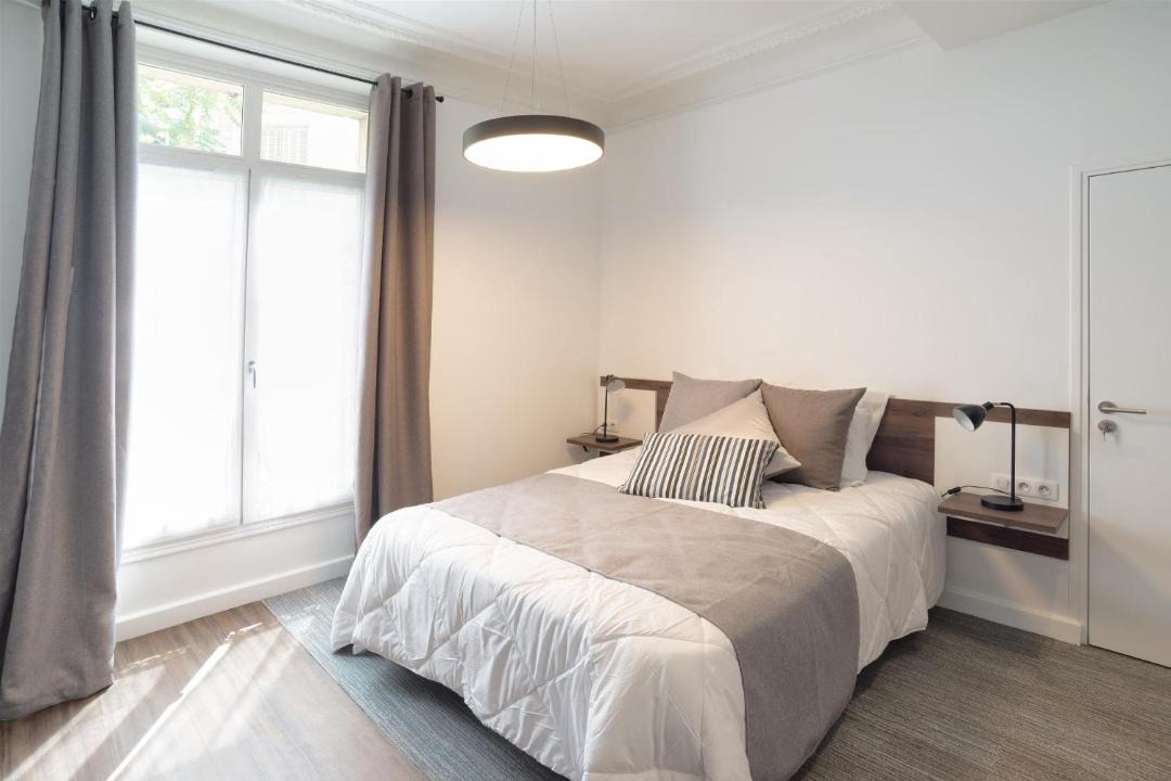 Photo of Bedroom in 17th Arrondissement