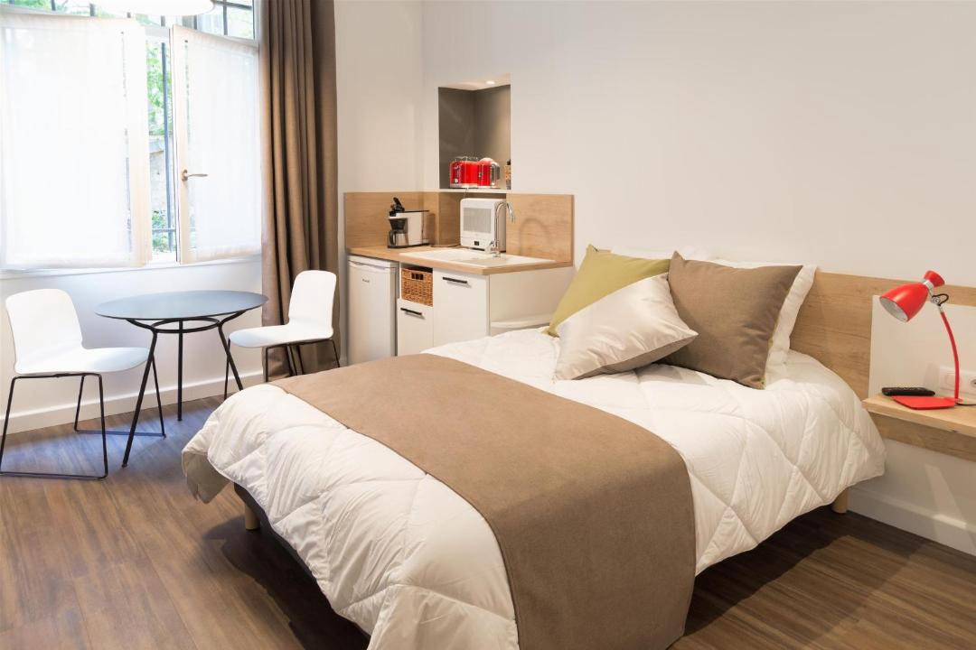 Photo of Bedroom in 17th Arrondissement