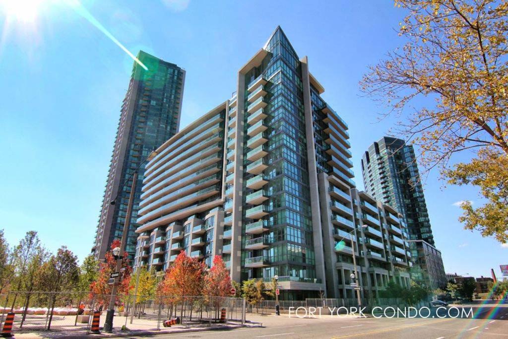Photo of Buildings in Fort York