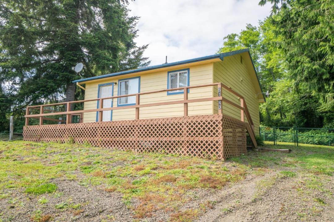Photo of Buildings in Neotsu