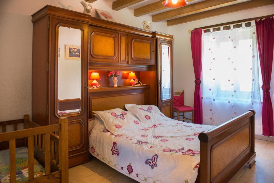 Photo of Bedroom in Biron