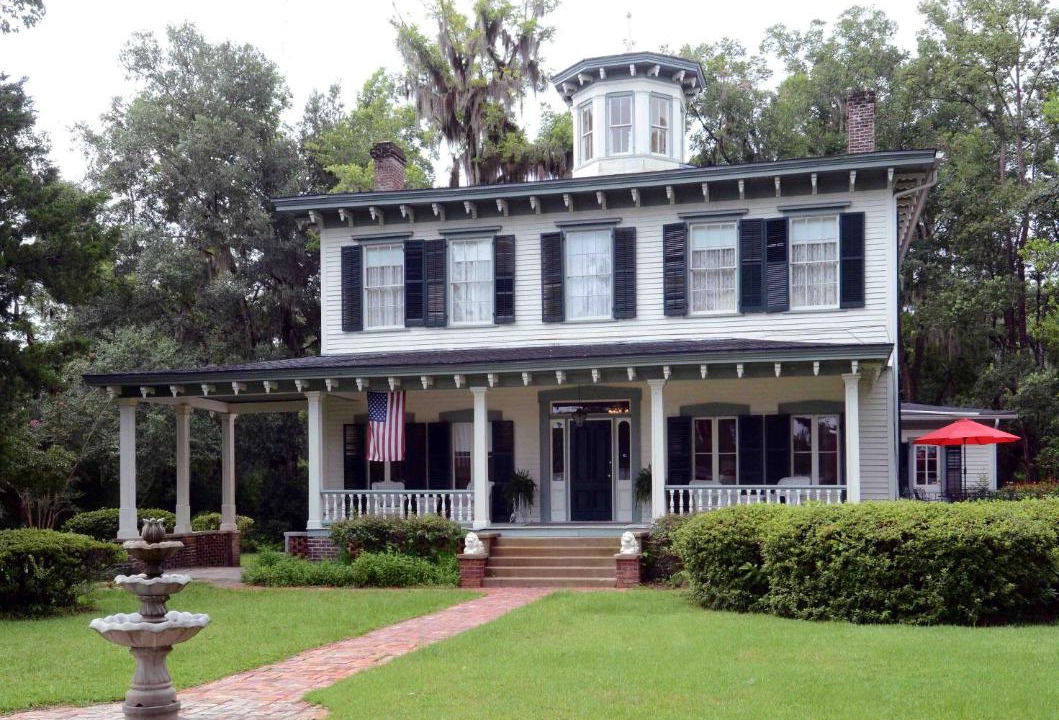 Photo of Others in Monticello