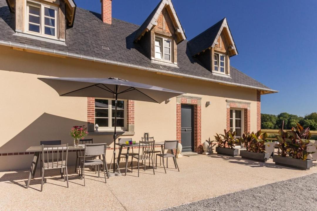 Photo of Others in Reux