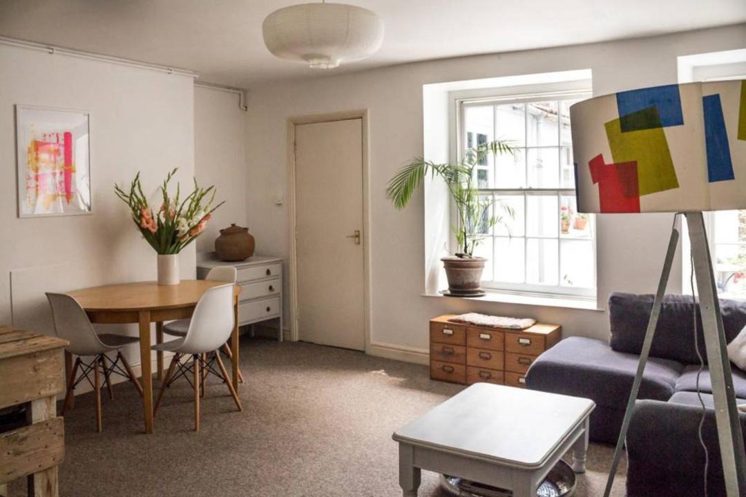 Photo of Livingroom in Cotham